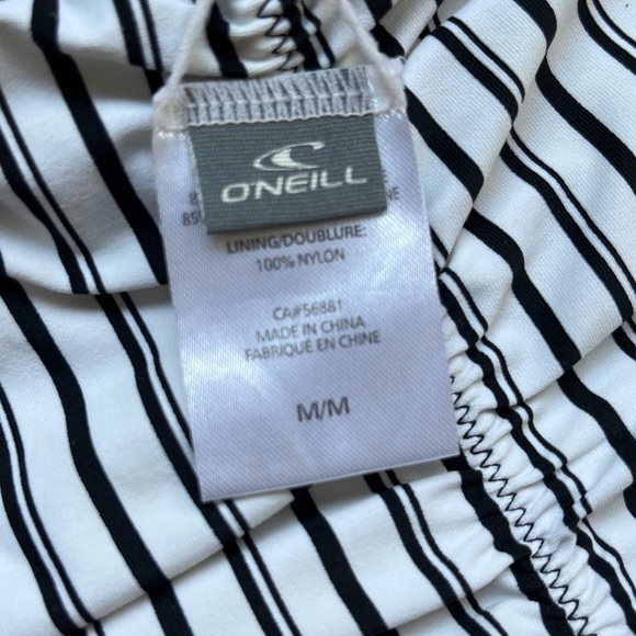 O’Neill reversible bikini bottoms size medium - Picture 8 of 8